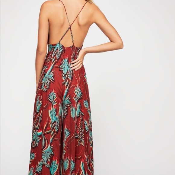 Free People red tropical Alissa Jumpsuit NWOT - Picture 3 of 8